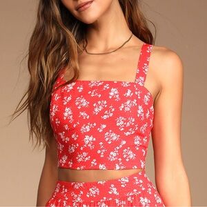 Lulus Seasonal Blooms Red Floral Print Tie-Back Cropped Tank Top - Size S